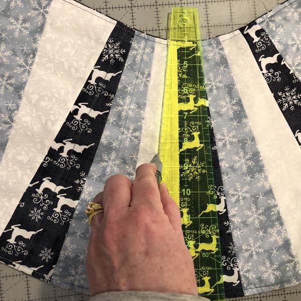 Wavy Table Runner Marking With Chalk