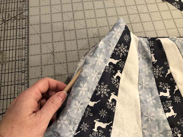 Wavy Table Runner Poke Out Corners