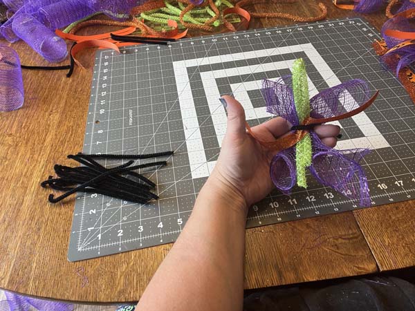 Witch's Hat Wreath Holding Bundle with Pipe Cleaner