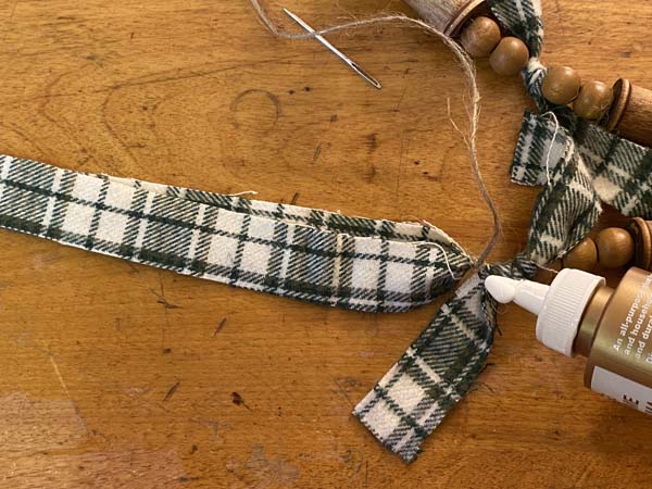 Wood Thread Spool and Bead Garland Glue