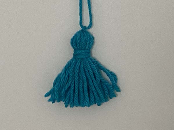 Yarn Tassel 16 Finished Tassel 2