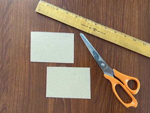 Yarn Tassel 2 Cut Cardboard